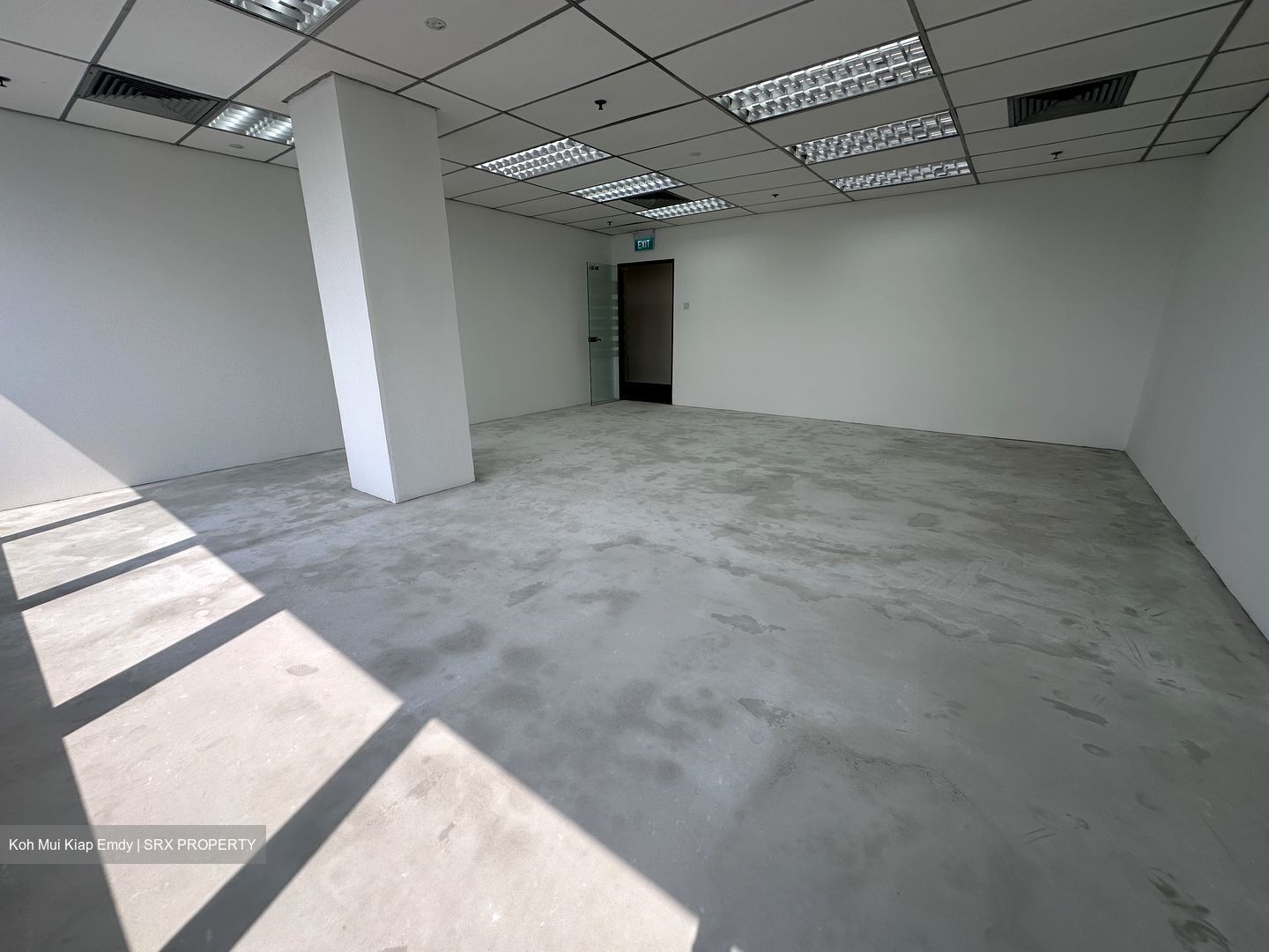 Og Albert Complex (D7), Office #611162471